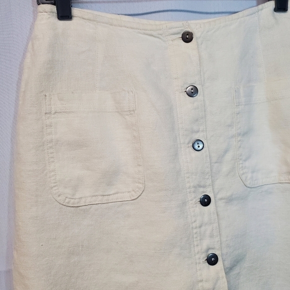 Karen Kane Linen Skort in Oatmeal - Picture 2 of 6